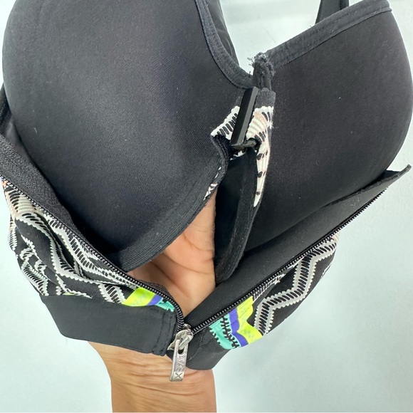 Victoria's Secret VSX Sport Multicolor Aztec Print Women's Sports Bra Size 38D - Picture 9 of 16